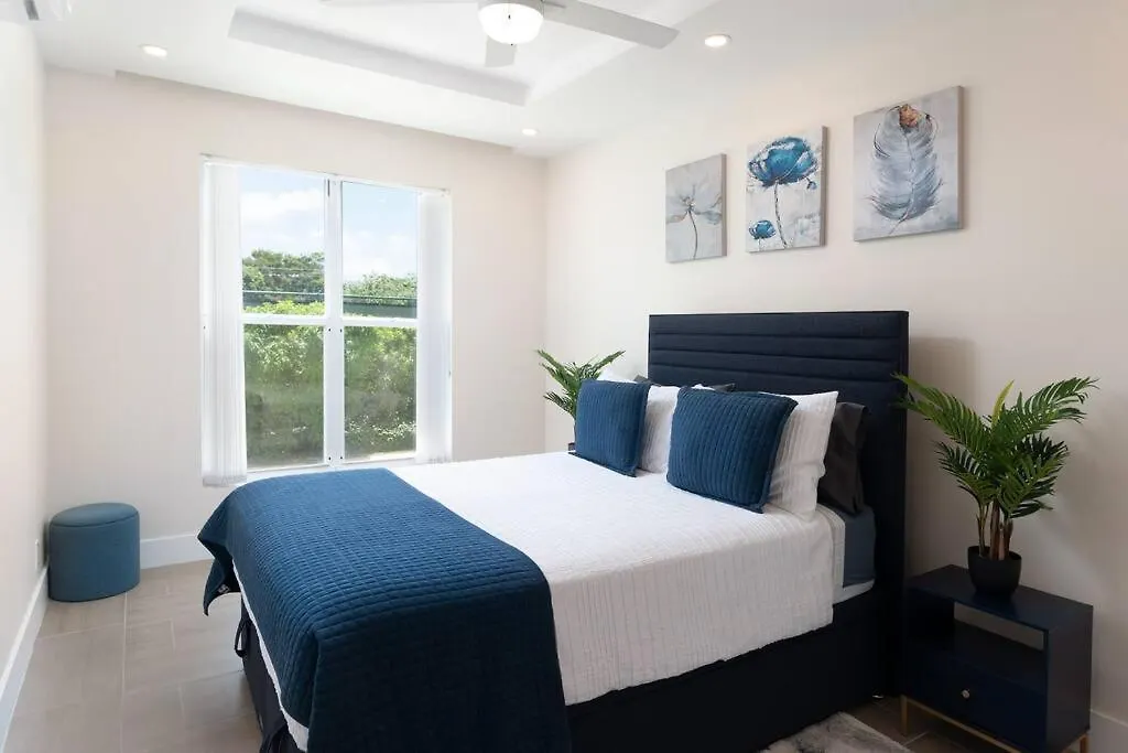 2 Bed Coral Beach Condo Pool & Beach Access Saint Peter Apartment