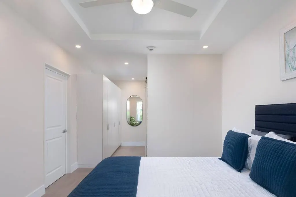 2 Bed Coral Beach Condo Pool & Beach Access Saint Peter Apartment